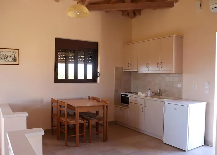 Takis Bizos House 1 * Koróni