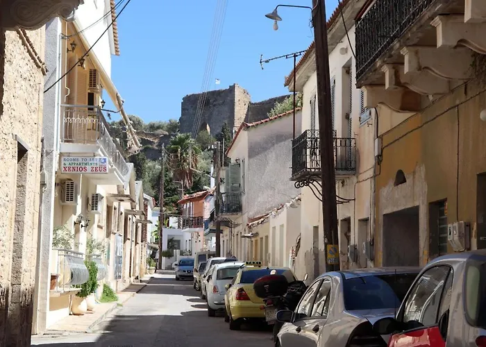 Takis Bizos House 1 度假居 Koróni