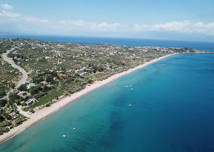 Takis Bizos House 1 Casa de Férias *